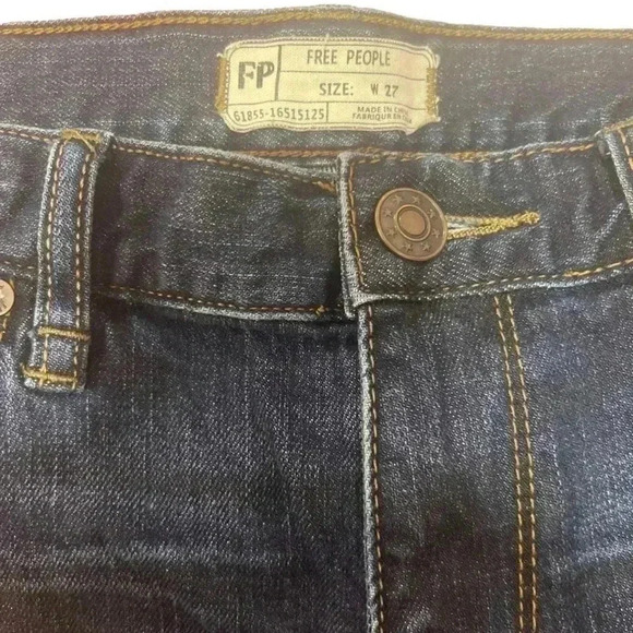 Free People Dark Wash Skinny Jeans Size 27 EUC Older Tag - Picture 3 of 3